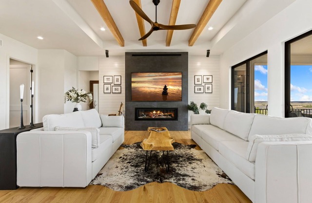 Bridle Ridge Retreat | Modern Comfort, Open Views