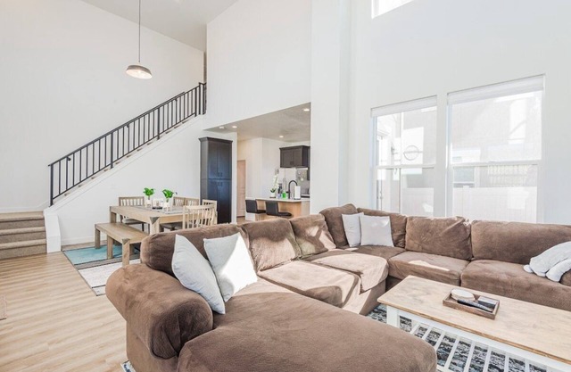 Bright 3BR Home: Fenced Yard, New Build, Sleeps 7!