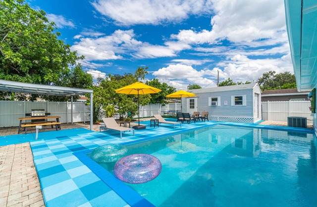 Bright 4BR with Pool and Game Room near Hard Rock
