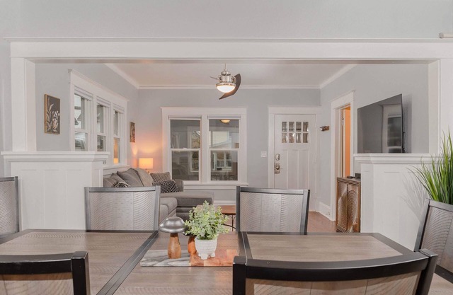 Bright and Airy Bungalow - 4 Bed 1 Bath