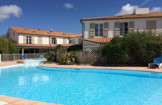 APPARTEMENT/RESID STANDING AVEC PISCINE, PLAGE A 100M