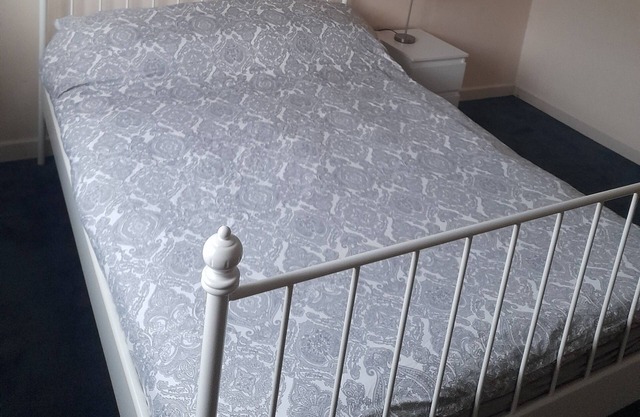Bright and light 3 bedroom house central Southampton