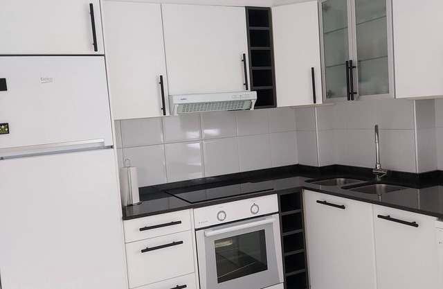 Appartement de 3 chambres à louer en été.
