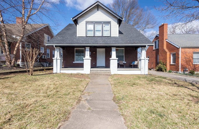 Charming Newly Renovated 2BR Unit in a Duplex--- 7 Minutes to Downtown