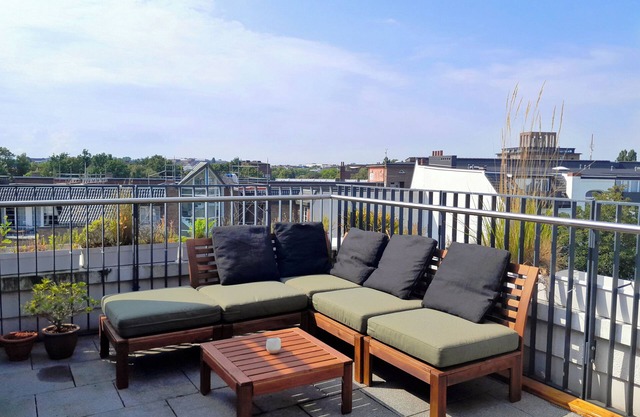 Bright City Penthouse with Terrace in Top Location