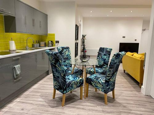 Bright & Cosy Retreat in Swansea