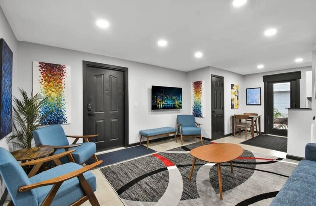 Luxury 2BR Villa - Modern Comfort & Style