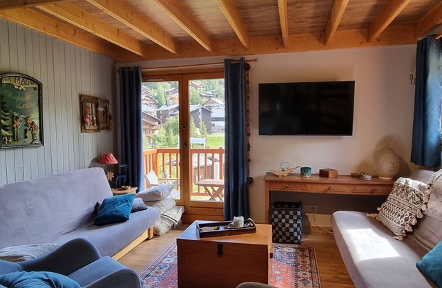 Duplex lumineux 6/7 pers, accès pistes, WIFI, animaux acceptés