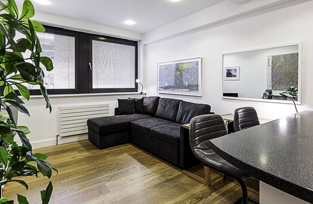 Bright Kentish Town Apartment