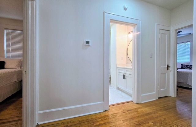 Bright & Modern Prime Location