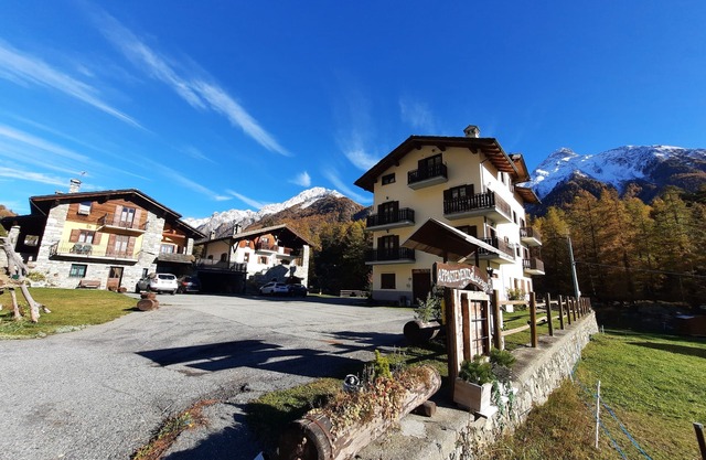 appartement lumineux, panoramique et confortable, point de départ idéal pour la randonnée.