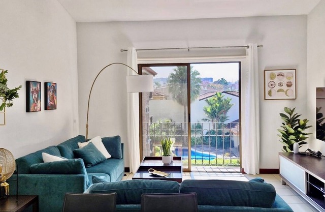 Nice apartment in very exclusive area of Escazú and close to the starbuck