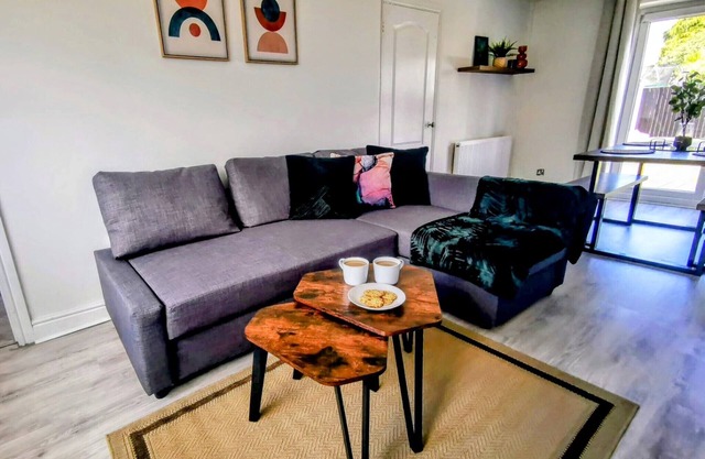3 Bedroom-Maison-Confort-Salle de bain privée séparée-Vue sur Jardin