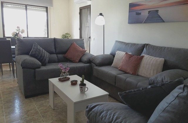 Lumineux appartement spacieux près de la plage avec garage