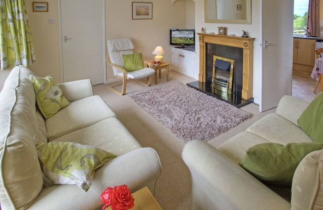 Bright, sunny cottage with garden to three sides & overlooking fields