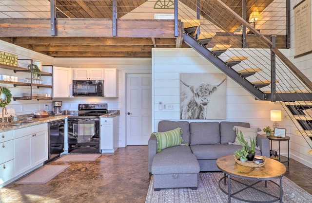 NEW! Brilliant Lakefront Cabin w/ Wraparound Deck!