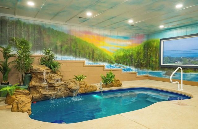 BroadMountainView: MtnView, IndoorPool, Games, Theater, HotTub, Wifi, Yard