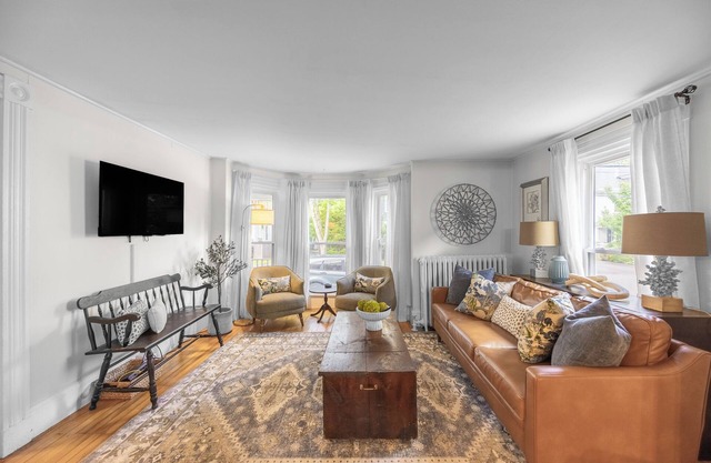 Quiet, comfortable 5-bedroom home with full kitchen and yard in charming Bangor