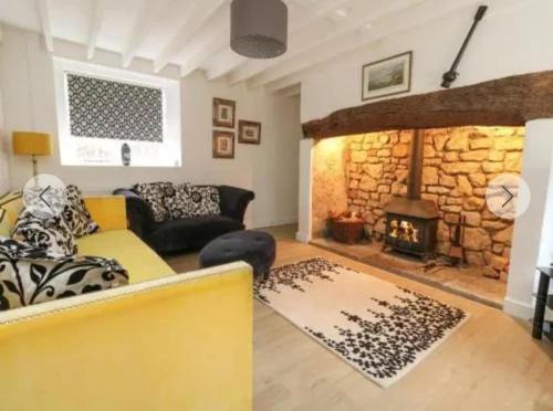 Broadwindsor Cottage