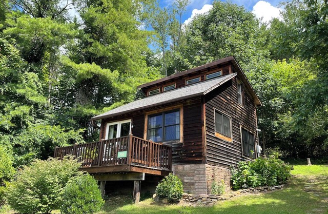 Broadwing Farm Cabins -Pine Cabin- Spa avec eau minérale