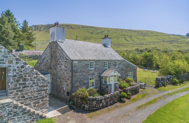 Bron LLety Ifan - Four Bedroom House, Sleeps 8