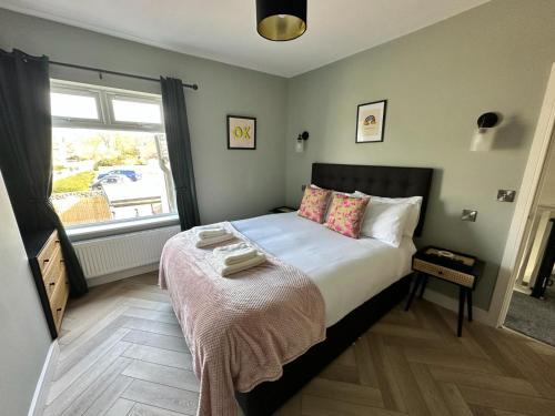 Bronte Cottage - Quirky, central, 2bed, seaside