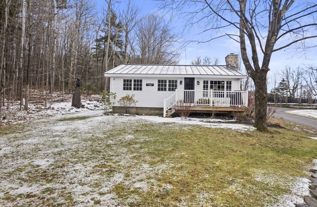 Brook Bound Inn - Cabin