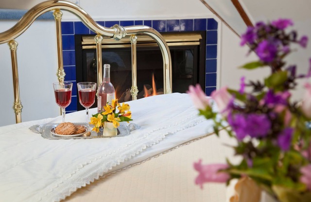 Brook Farm Inn