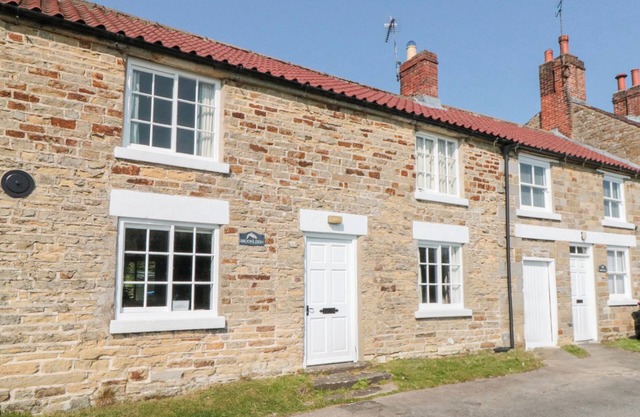 Brookleigh, pet friendly, avec feu ouvert dans Hutton-Le-Hole, Ref 22745