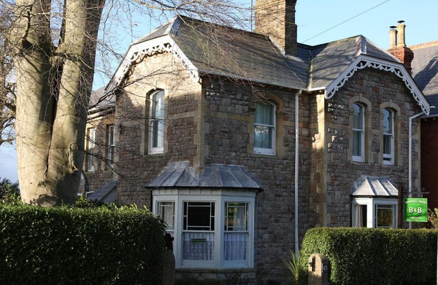 Brookshill House B & B