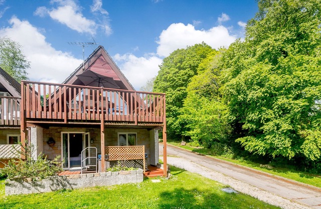 Brookside, GUNNISLAKE