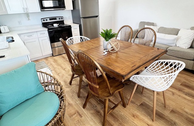 Broussards Unit A - Beach Access - Island Realty