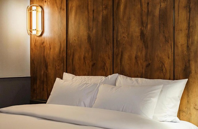 Brown-Dot Hotel Geomdan