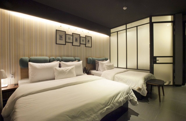 Brown Dot Hotel