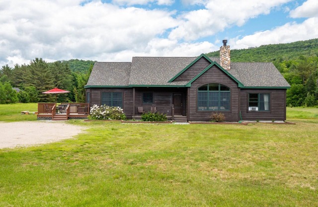 Brownie- Comfy Modern Ranch Home w/Hot Tub