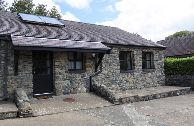 Salle de jeu de Bryn Eira, LLANFAIRPWLLGWYNGYLL