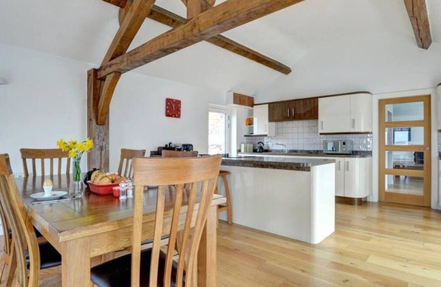 Le plus petit cottage de 2 situé dans la petite propriété du propriétaire, Bryn Eithin Bach, est un