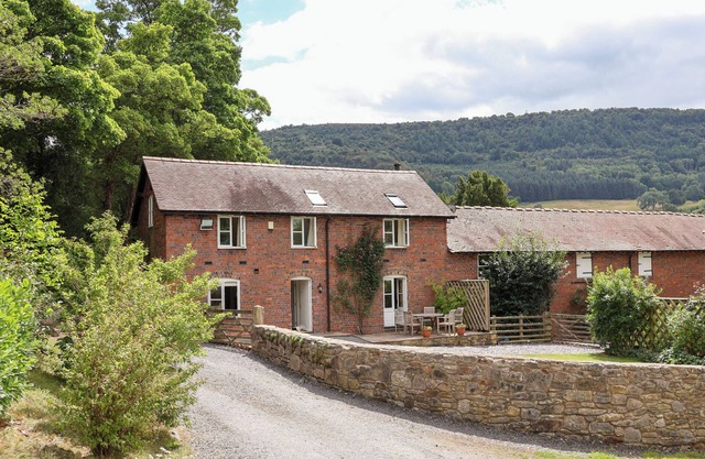 Bryn Howell Stables, LLANGOLLEN