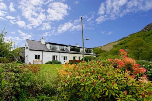 Bryn Llys Uchaf