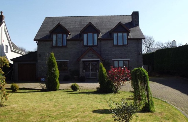 Bryngower House