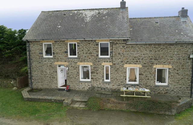 Brynonnen, New Quay - Quatre Chambres Gîte, Couchages 8