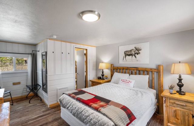 Bucking Moose Chipmunk Room (#5)
