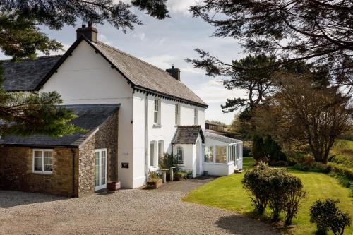 Bucklawren Farm