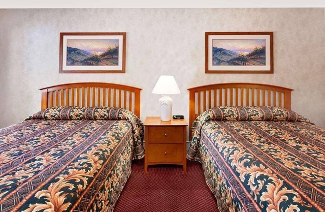 Budget-Friendly Stay in Knights Inn Traverse City! 2 Convenient Units, Pool