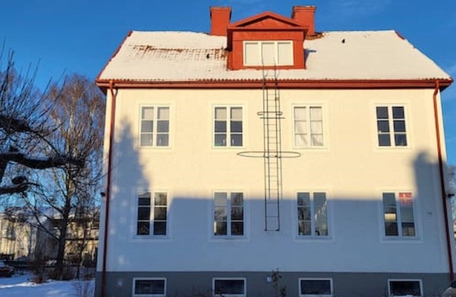Budget Hotel. Dubbelrum + Resårsäng. Frukost/fee