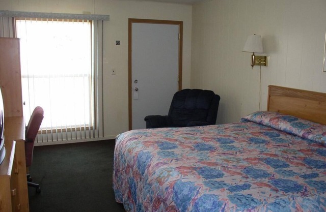 Chambre Budget Inn / 1 Lit Queen-Size - Non-Fumeurs