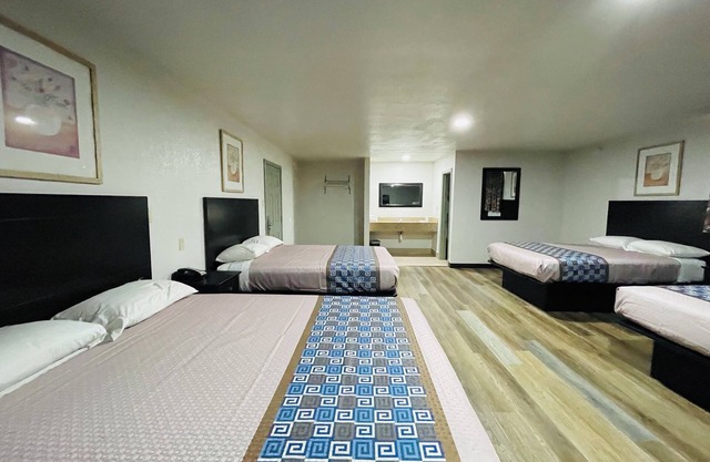 Budget Inn