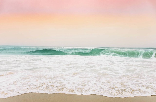Budget & Pup-Friendly Oceanside! Classic OBX Style w/ Shiplap, Walk-In Showers!
