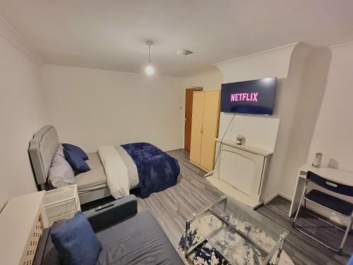 Budget Room Stevenage Town Centre