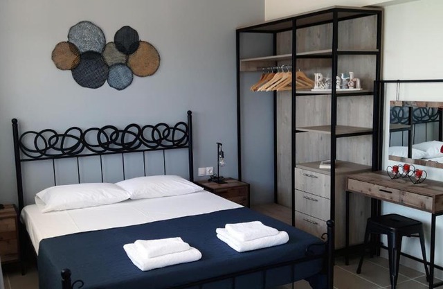 Budget Studio 1 - Sea view - Renovated February 2021